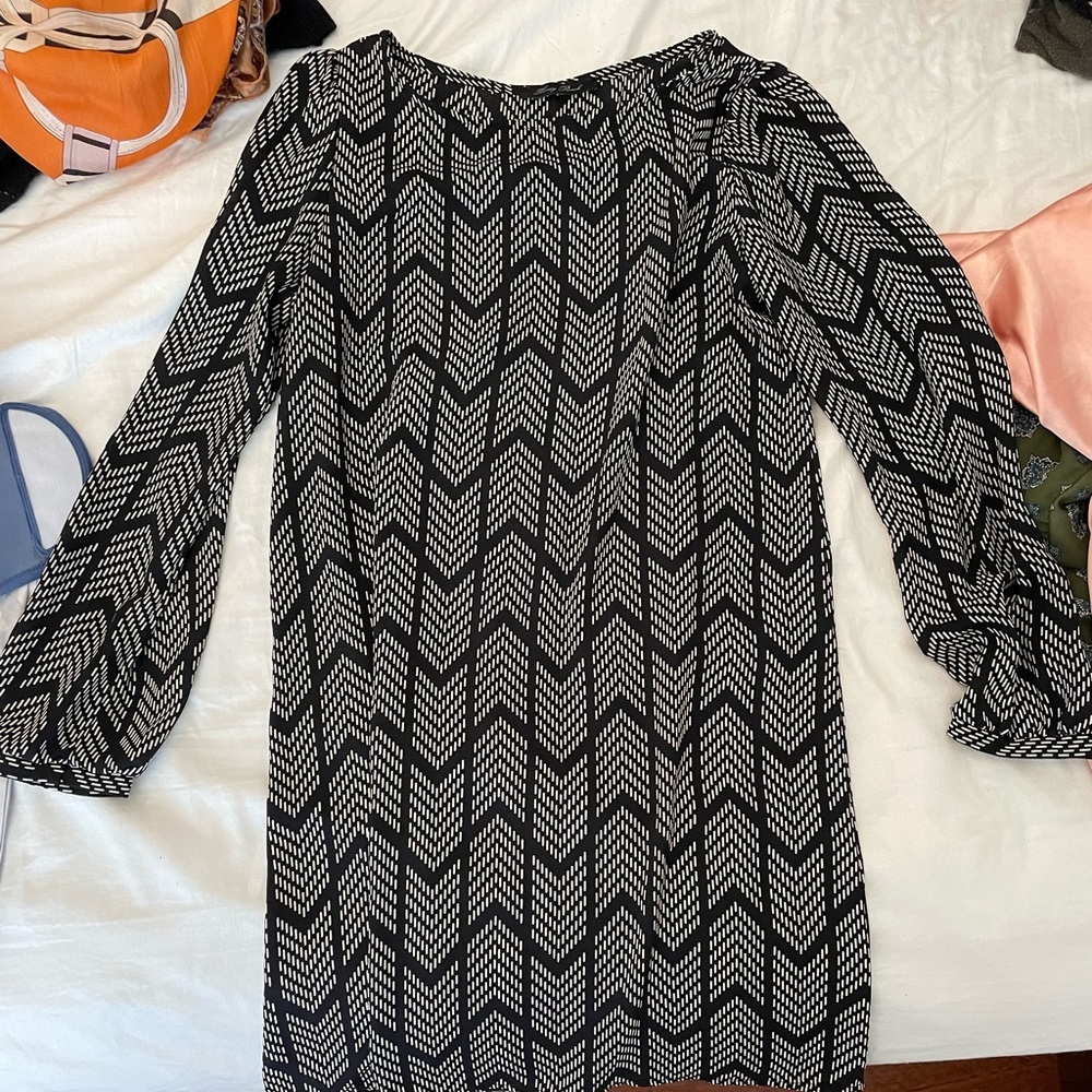 Super Cute Long Sleeve Mini Dress!